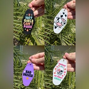 CUSTOM MOTEL KEY CHAINS!!